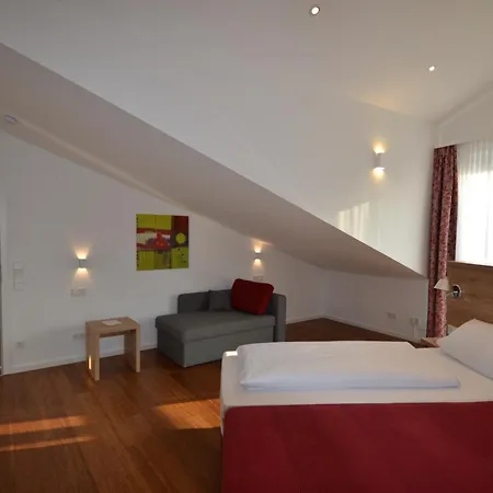 Hotell Weinhaus Steppe Hotel 3***Superior Und Weinstube 3*