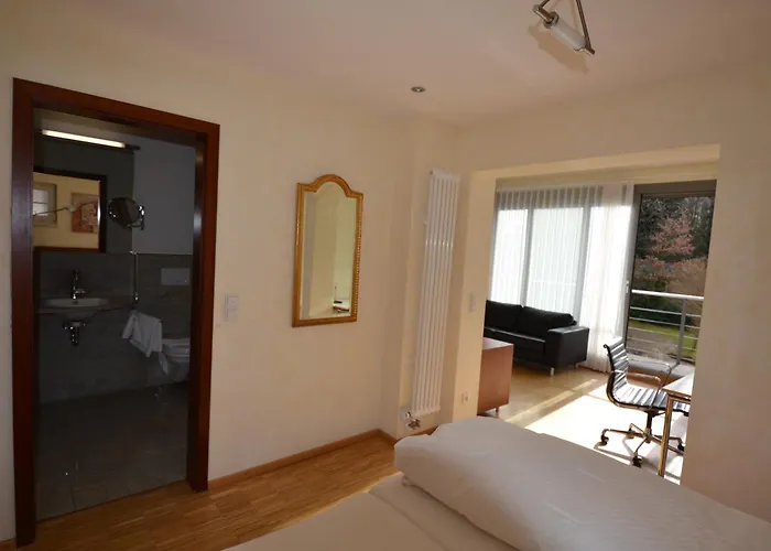 Weinhaus Steppe 3***superior Und Weinstube Hotel 3*