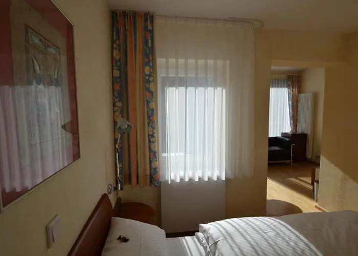 Weinhaus Steppe 3***superior Und Weinstube Hotel 3*