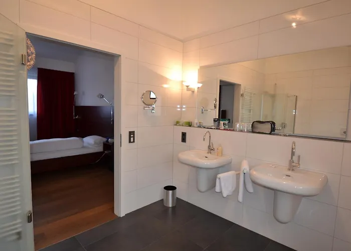 Weinhaus Steppe 3***superior Und Weinstube Hotel Waldbronn